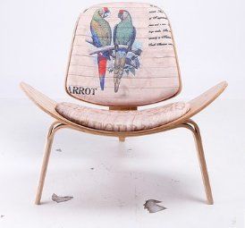 Parrot chair by Romatti