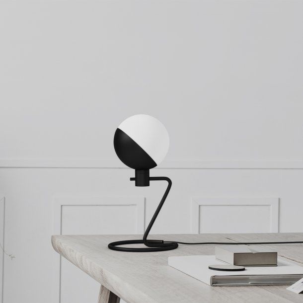 Table lamp BALUNA by Grupa