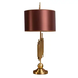 Дизайнерская настольная лампа с абажуром ZURA by Romatti
