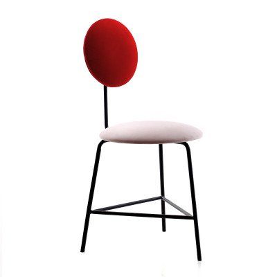 Chair Kisses by Romatti