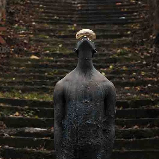 Statuette HUMAN by Romatti