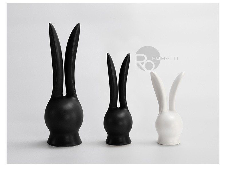 Rabbit figurine by Romatti