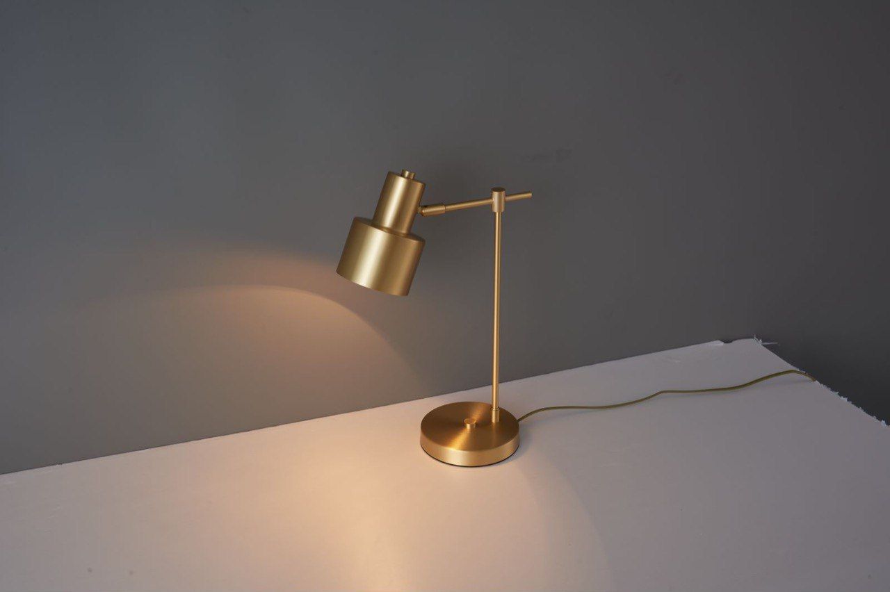 GORYN by Romatti table lamp