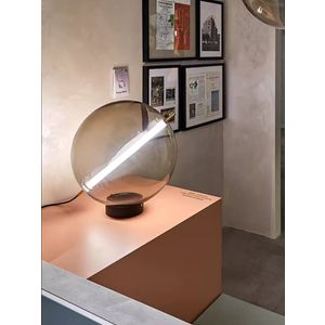 Дизайнерская светодиодная настольная лампа LIRAS by Romatti