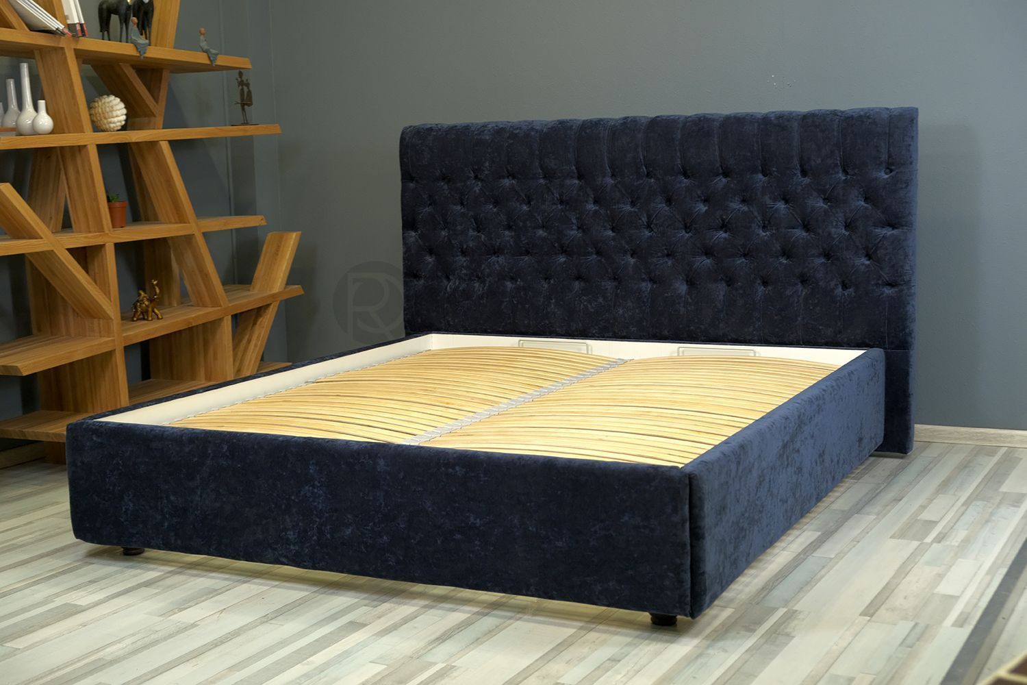 CHESTERFIELD BLUE by Romatti bed