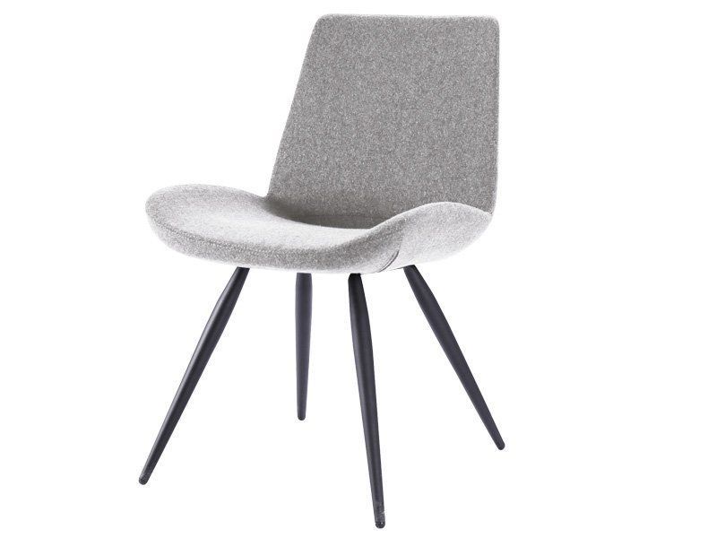 Lartik chair by Romatti