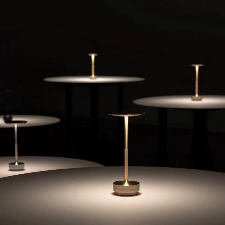 CLARA by Romatti table lamp