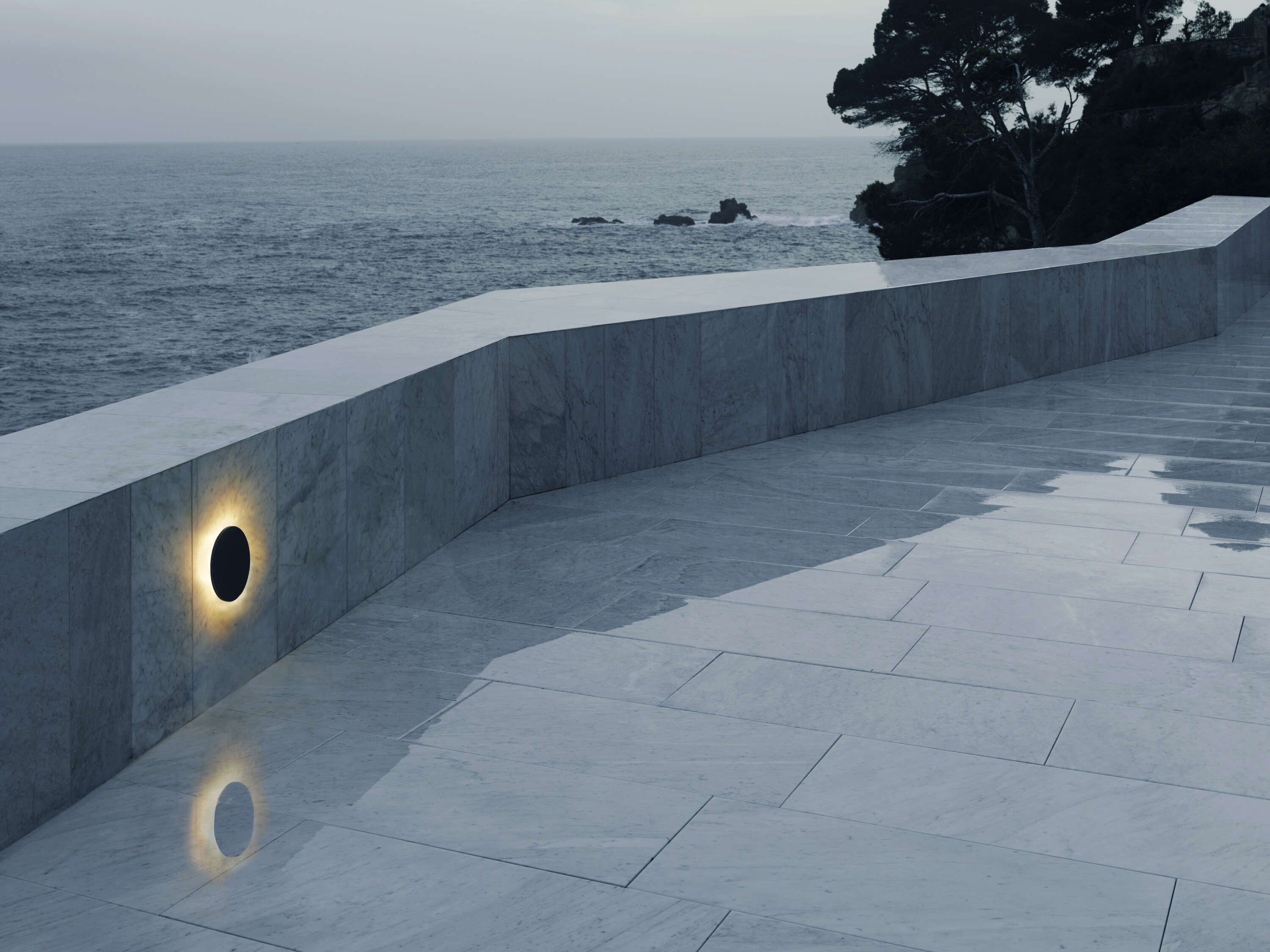 Landscape wall lamp CAMOUFLAGE by Flos
