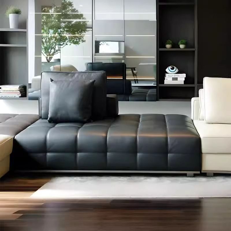 YULO sofa by Romatti