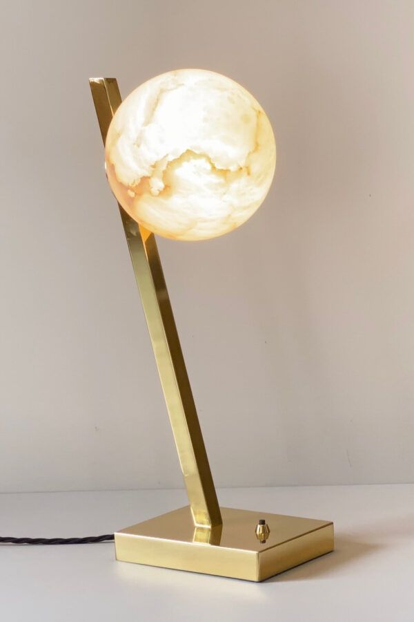 Table lamp OFFSET by Matlight Milano