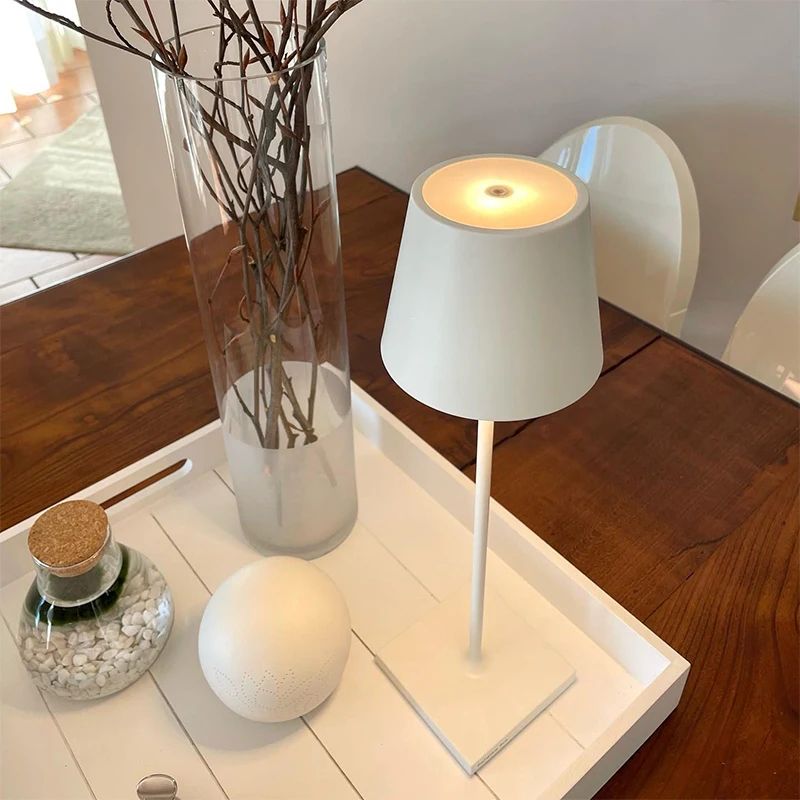 CITRA by Romatti table lamp