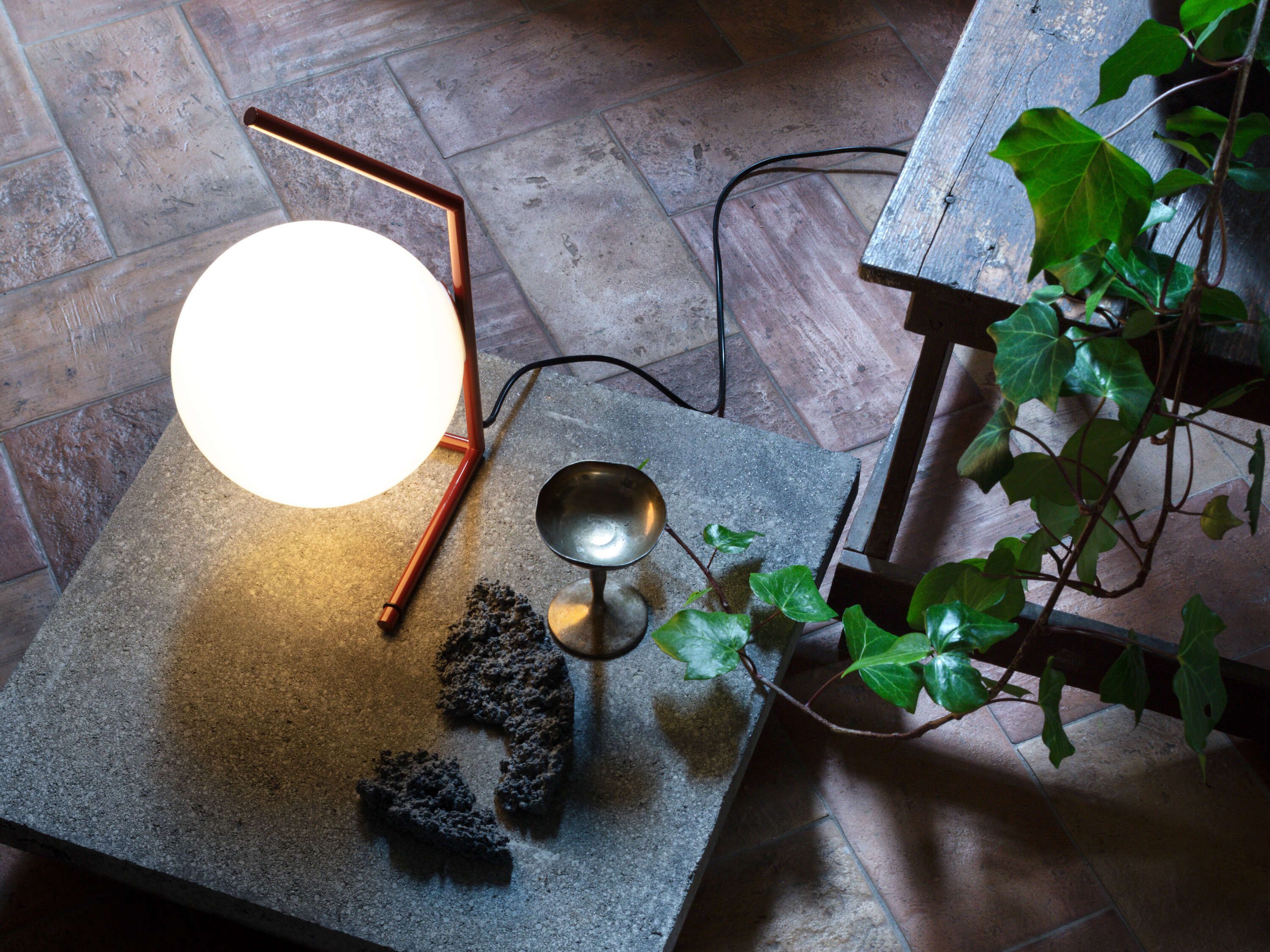 Table lamp IC LOW by Flos