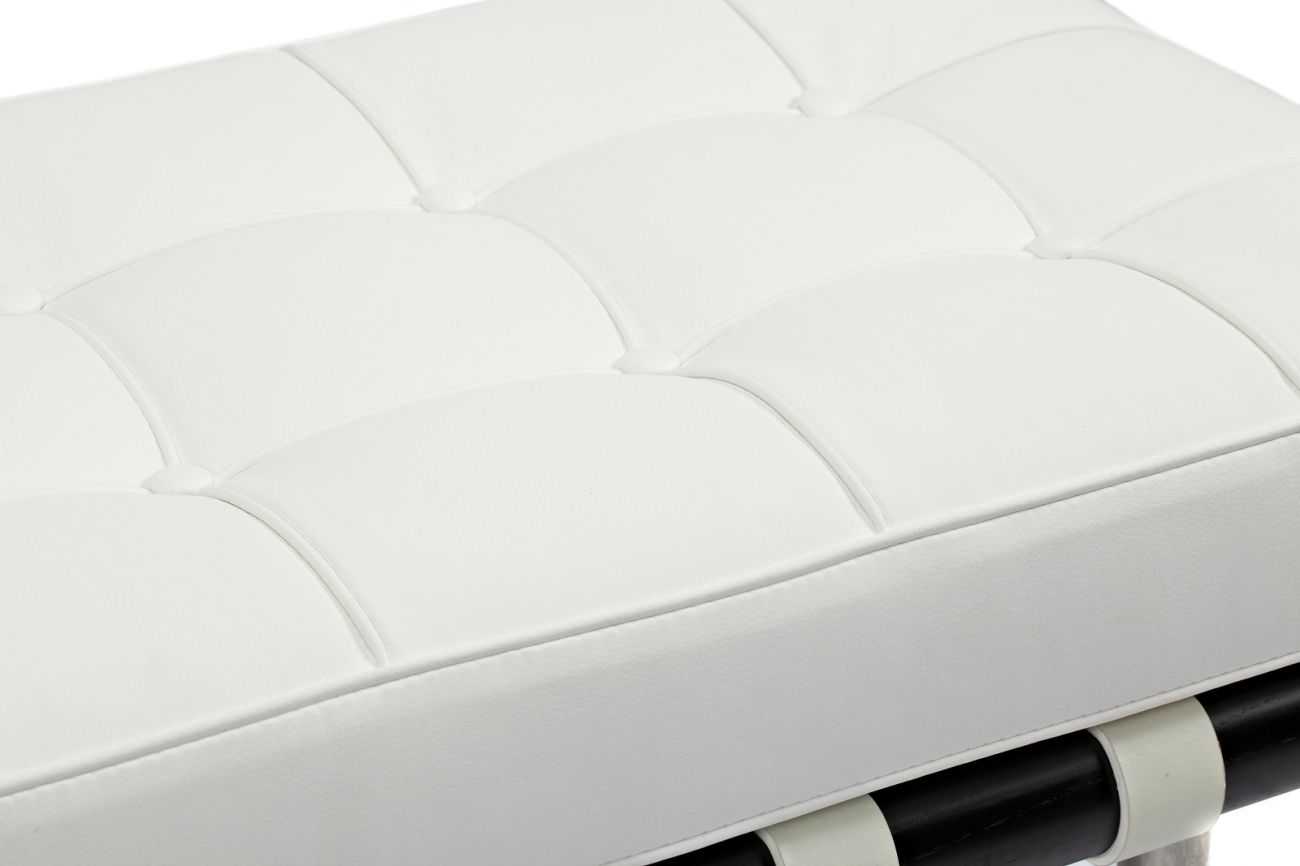 White couch with cushion Barcelona