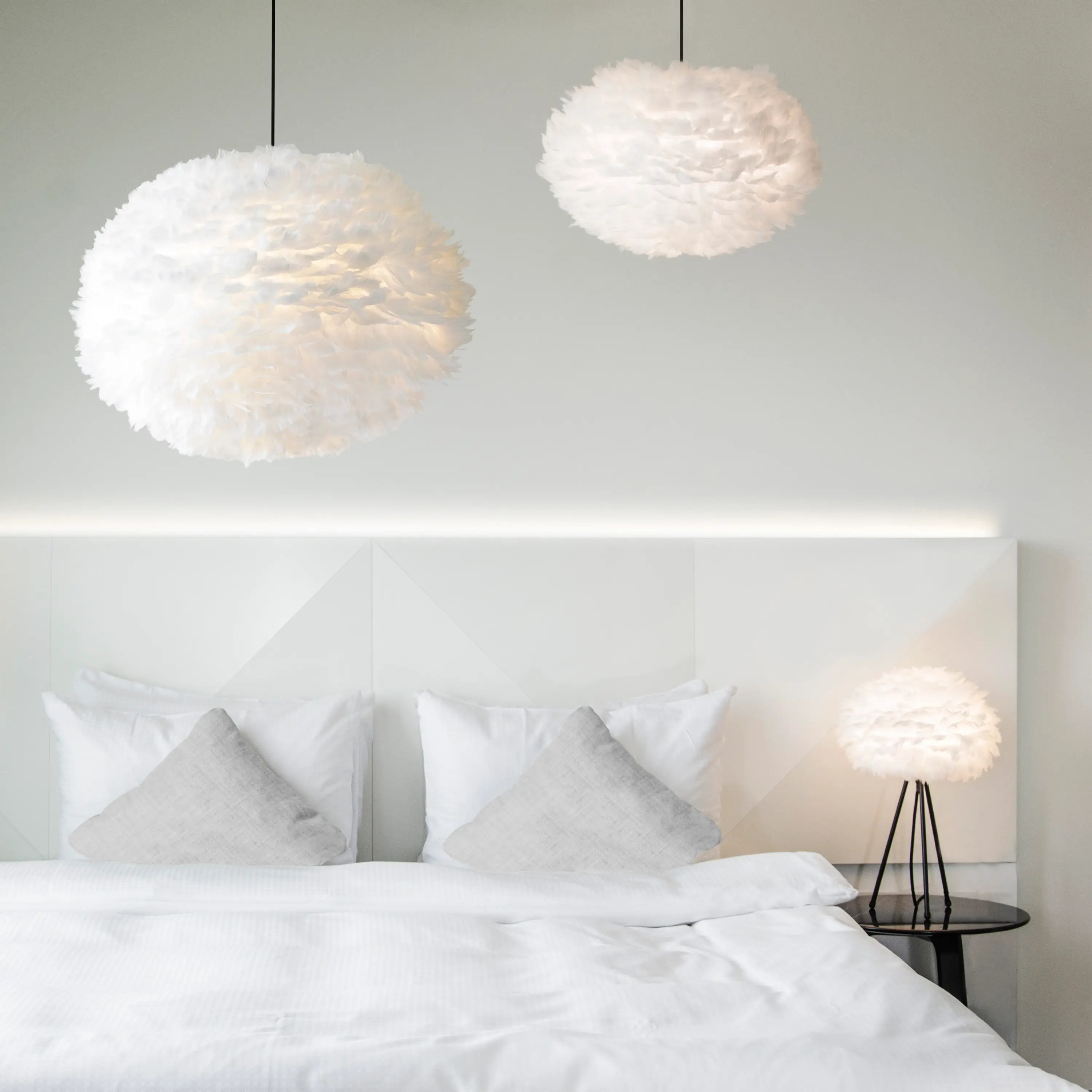 Eos X-Large Ceiling Light