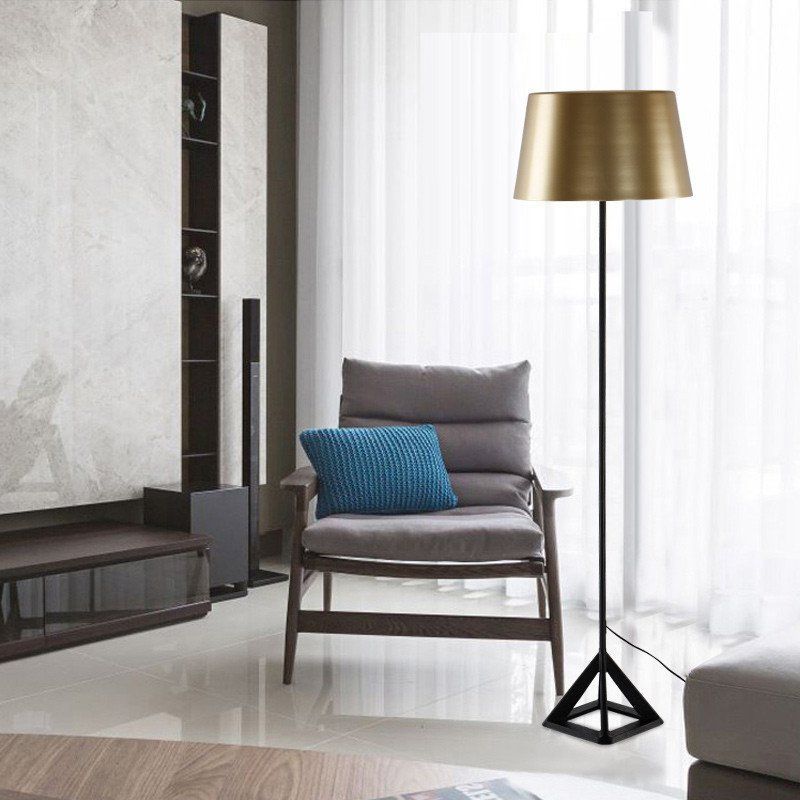 Floor lamp Base by Romatti