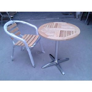 Дизайнерский стол для кафе Kirfor by Romatti