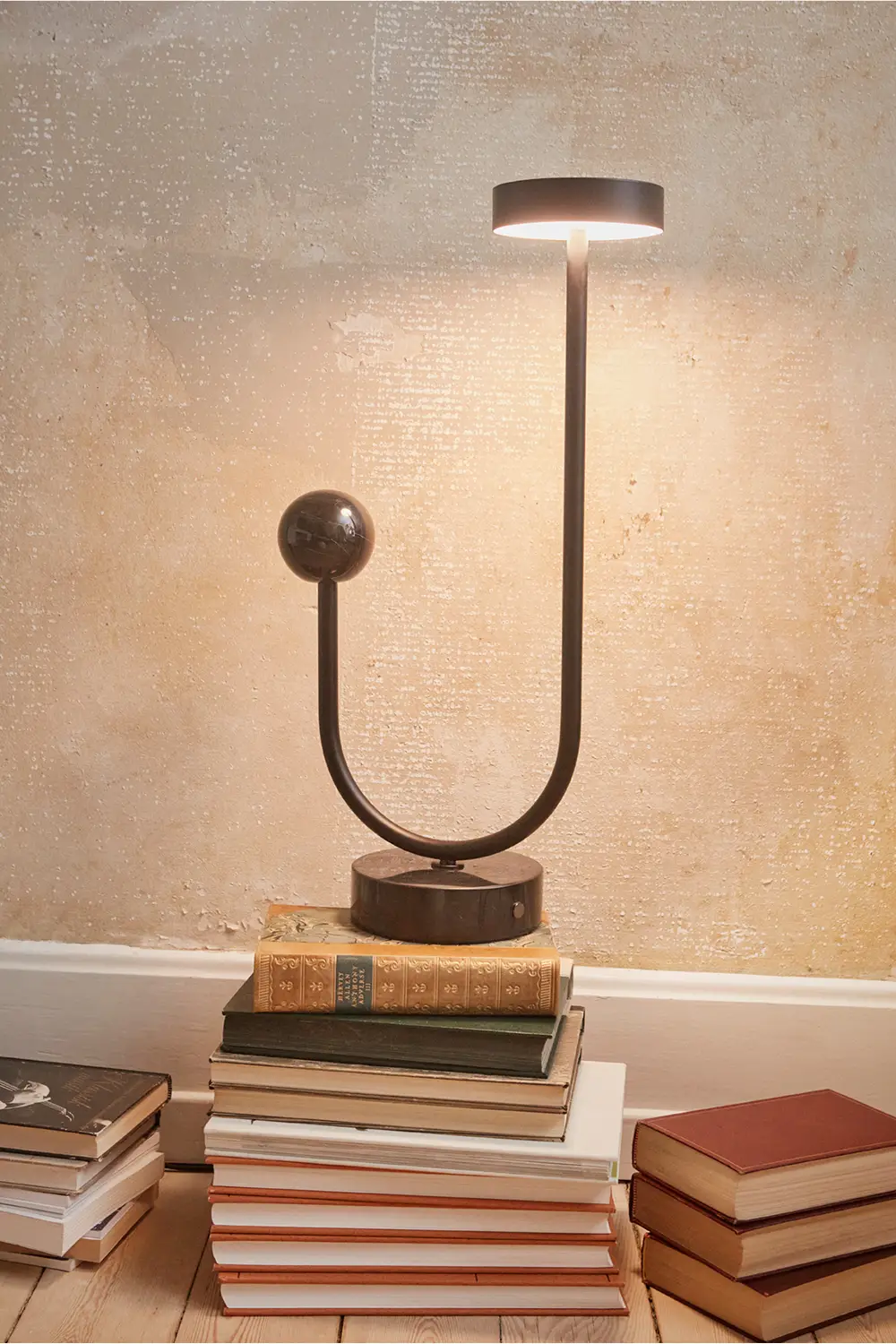 GRASIL by AYTM Table lamp