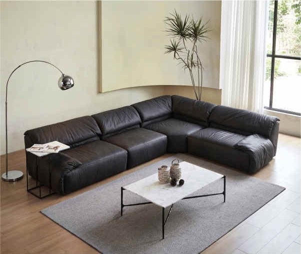 MARCATU sofa by Romatti