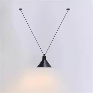 Черный подвесной светильник PLAUS by Romatti
