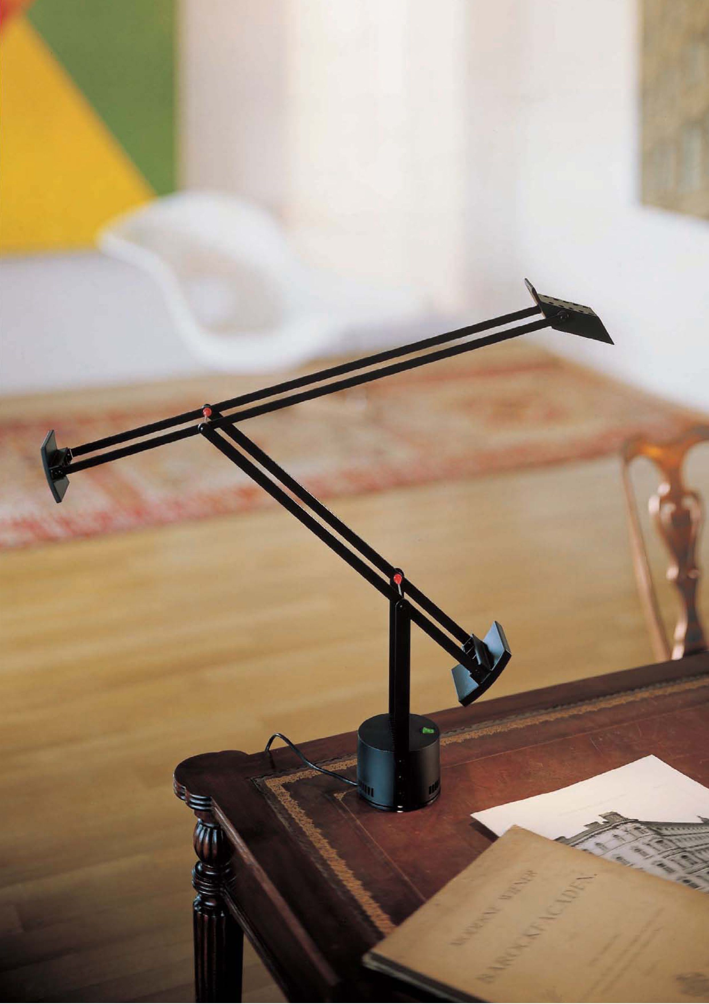 Table lamp TIZIO by Artemide