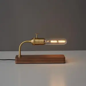 LABAR by Romatti table lamp