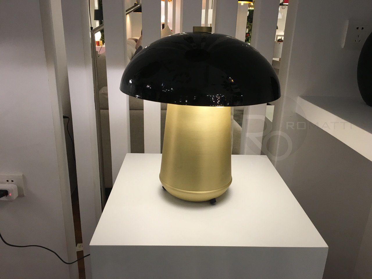 Table lamp Ongo by Romatti