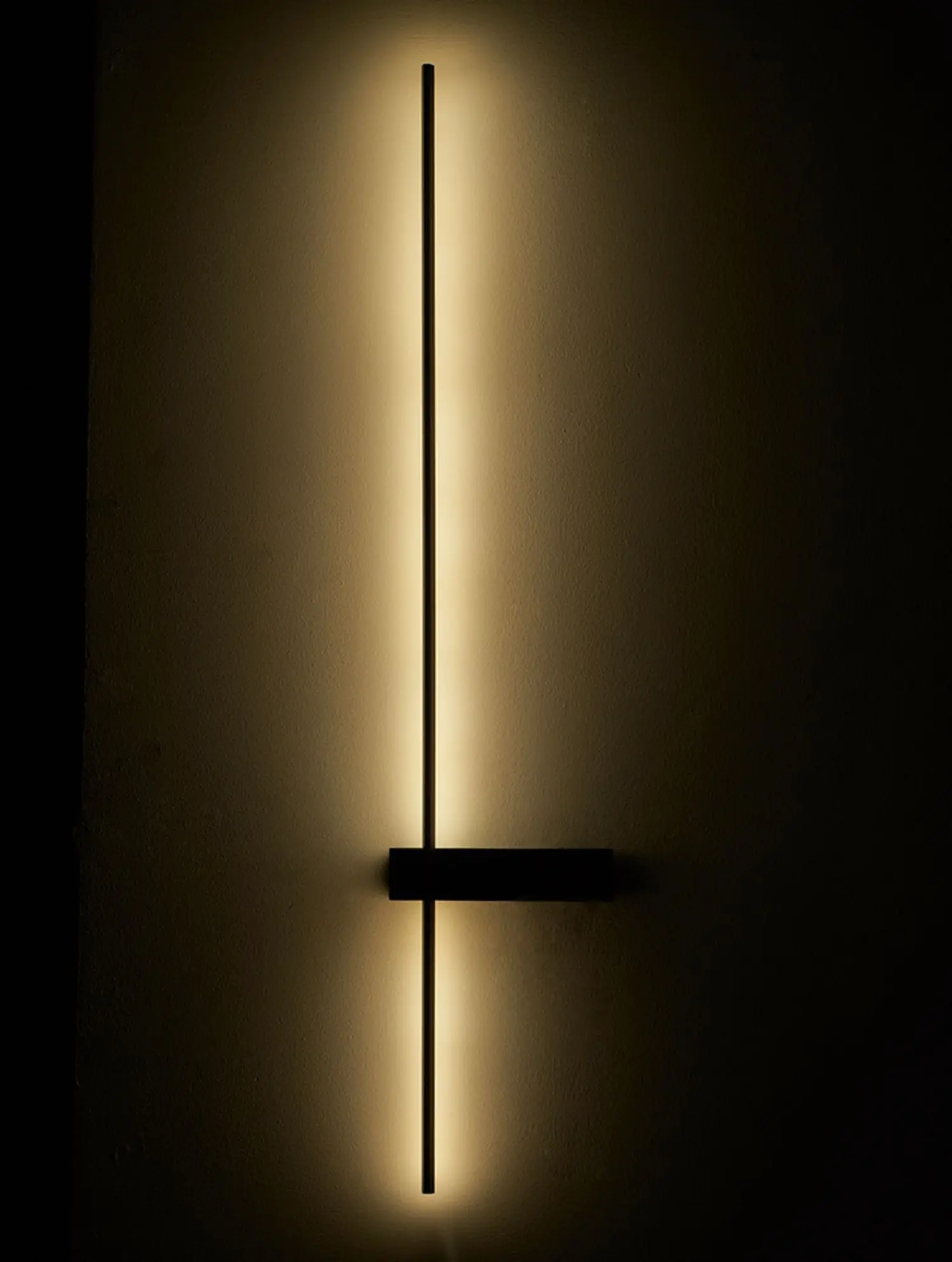 Wall lamp (Sconce) PUNTATORE by Romatti