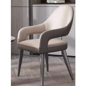 Дизайнерский стул на металлокаркасе IPA by Romatti