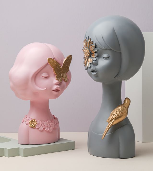 Designer figurine PINA NARUT by Romatti