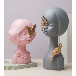Designer figurine PINA NARUT by Romatti