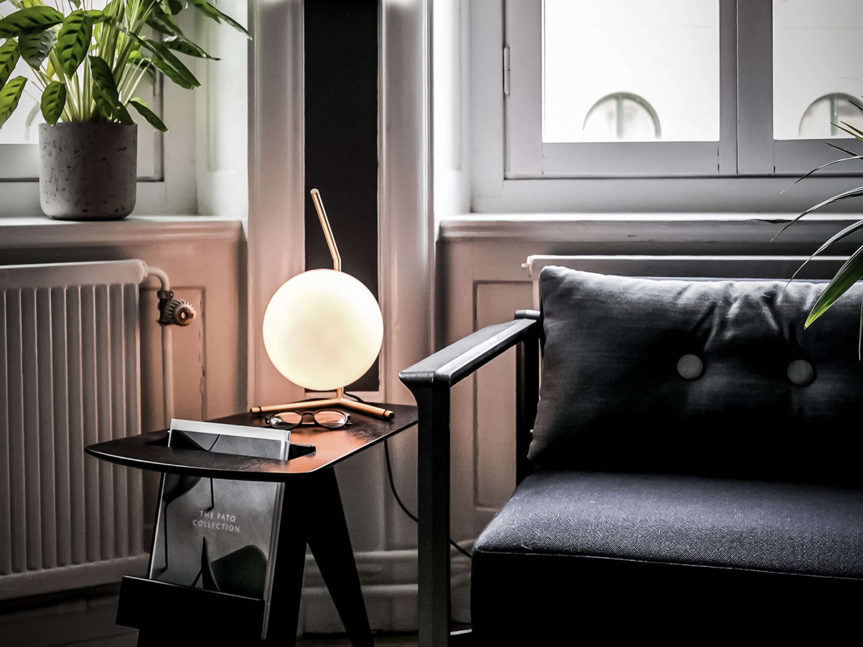 Table lamp IC LOW by Flos