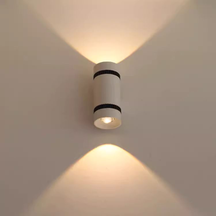 Дизайнерский настенный светильник (Бра) RIUS by Romatti