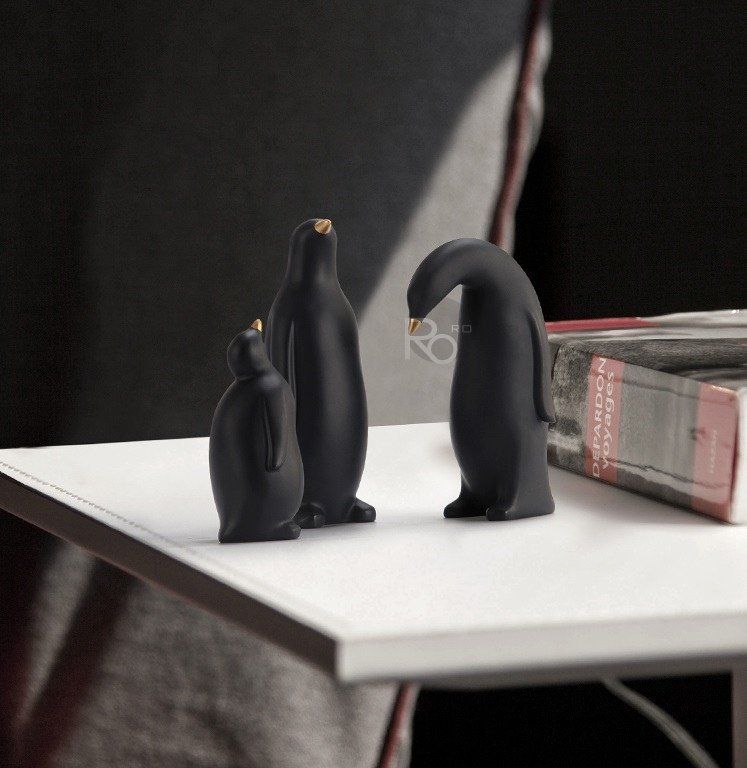 Penguin Family Statuette by Romatti