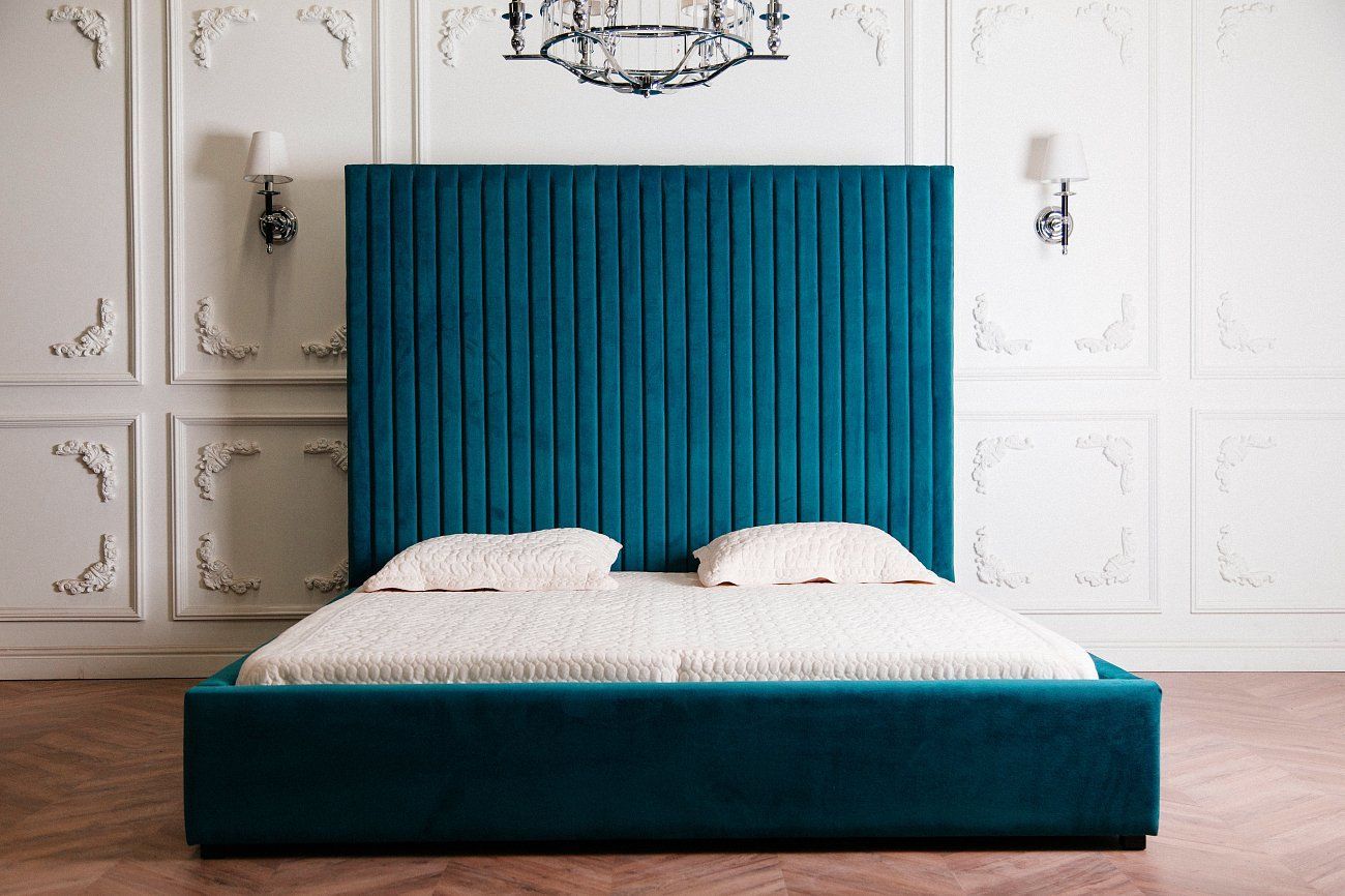 Кровать двуспальная 180х200 см синяя Mora
