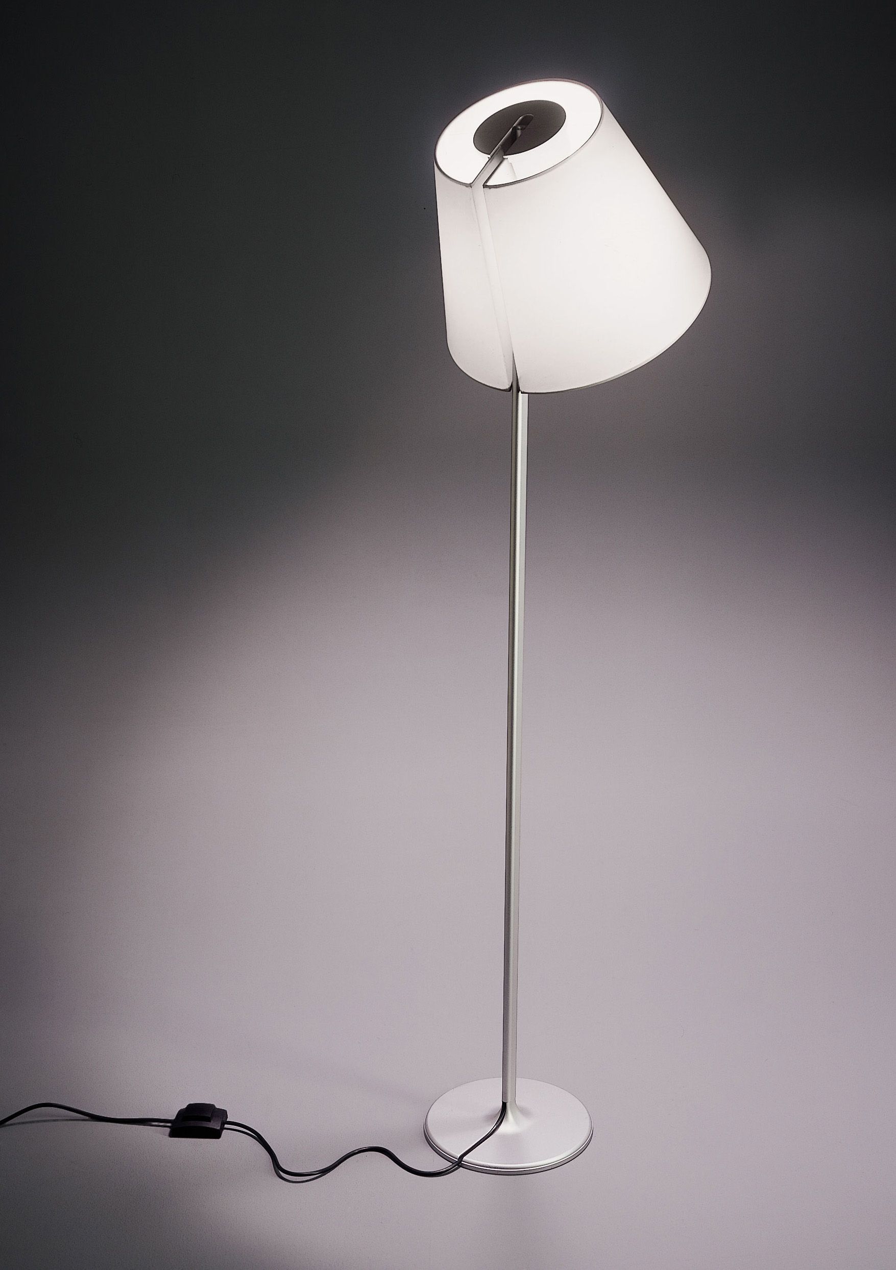 Outdoor lamp MELAMPO MEGA by Artemide