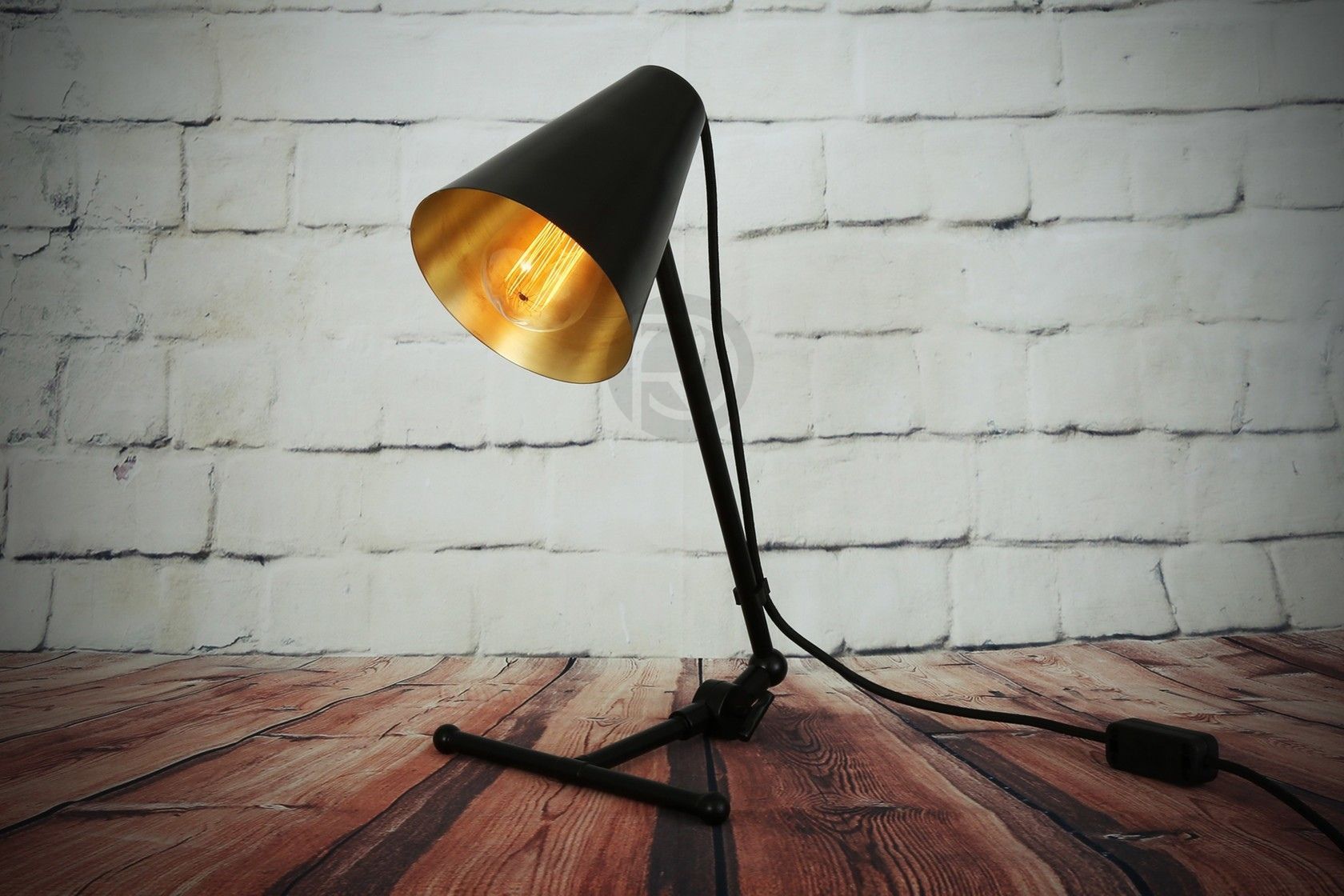 SIMA Table Lamp by Mullan Lighting