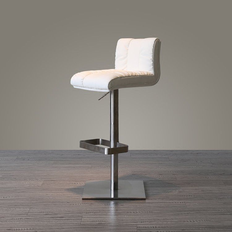 Bar stool Tlupana by Romatti