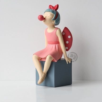 BUBBLE GUM Statuette by Romatti