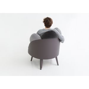 Nubilo chair by Petite Friture