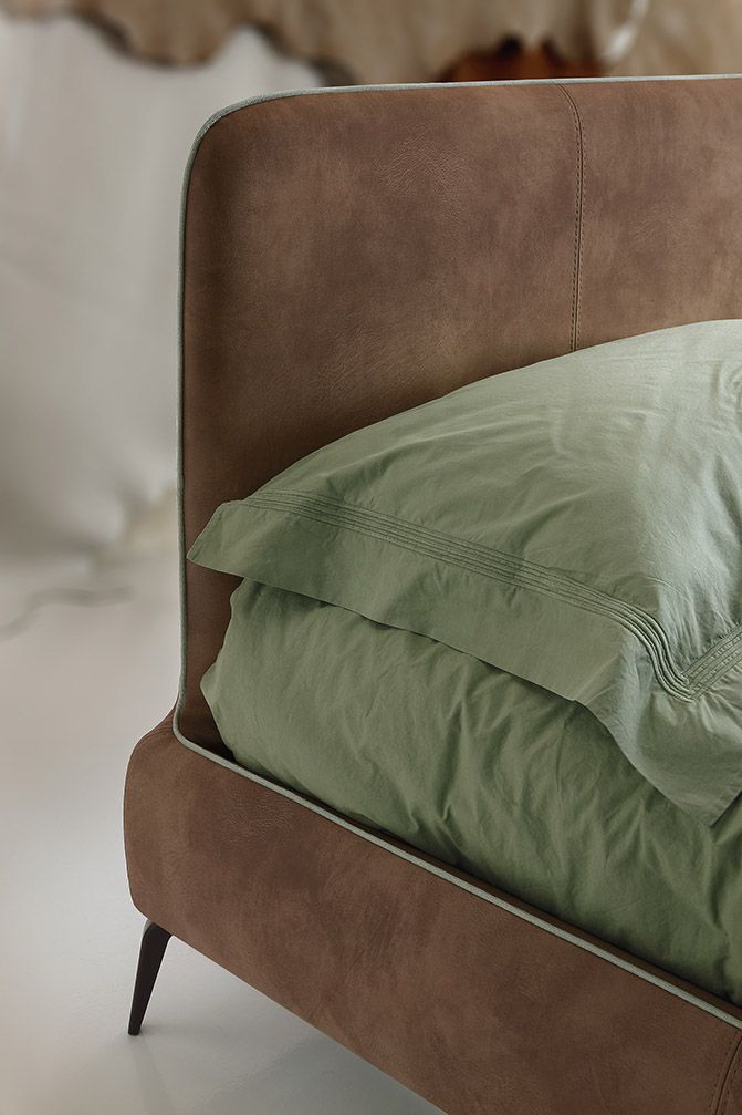 Односпальная кровать Aris by Ditre Italia