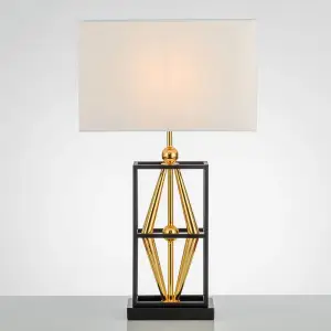 Дизайнерская настольная лампа с абажуром ROMBO HIGH by Romatti