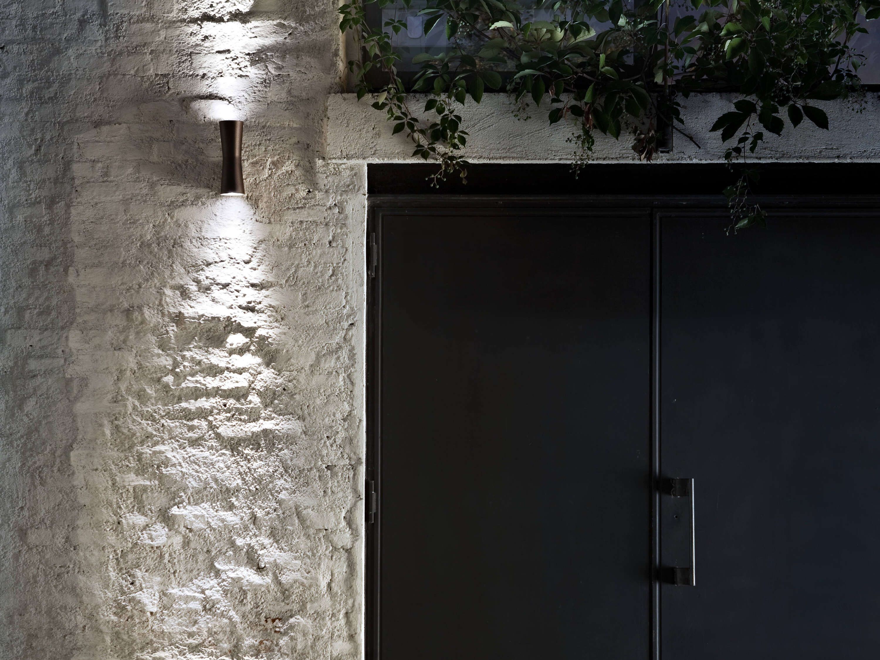 Landscape wall lamp CLESSIDRA by Flos