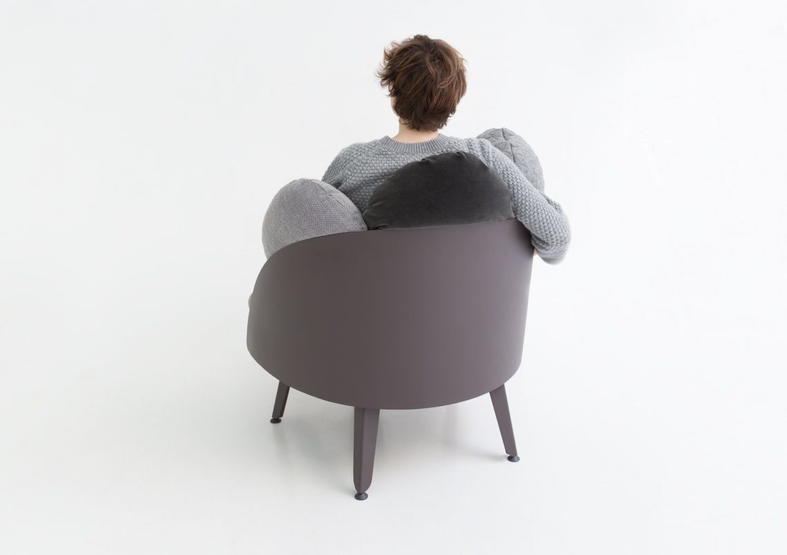 Nubilo chair by Petite Friture