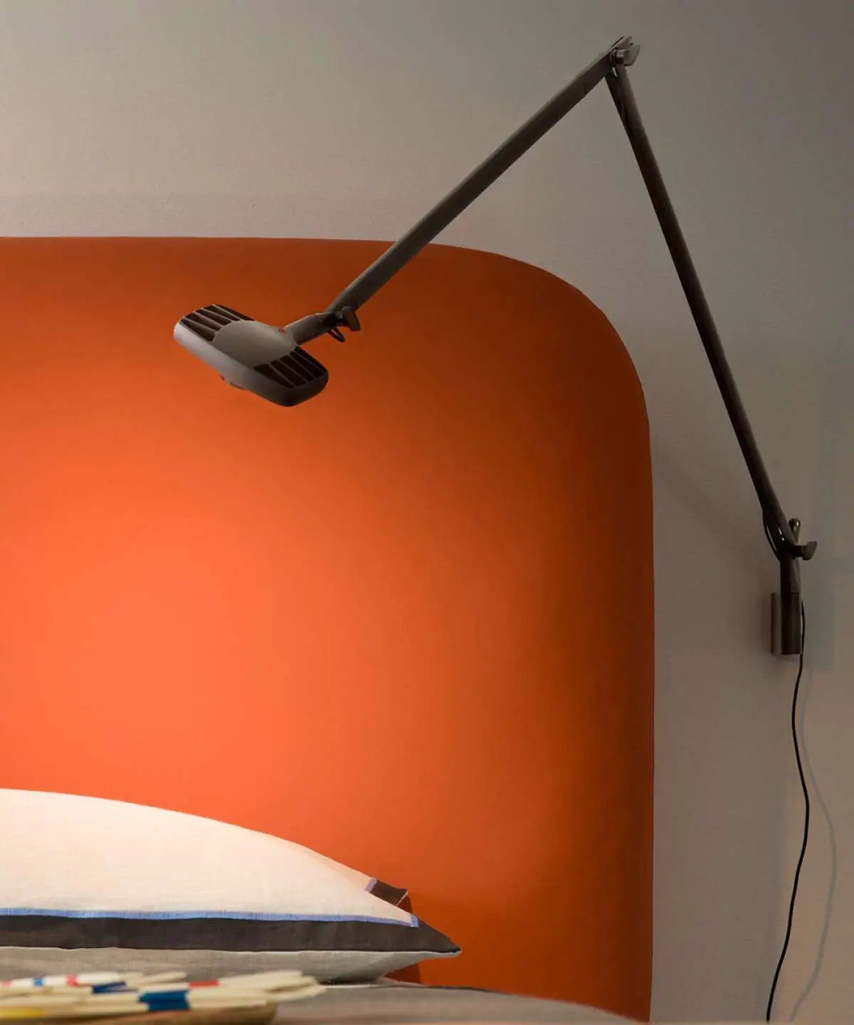 Wall lamp Otto Watt by Luceplan