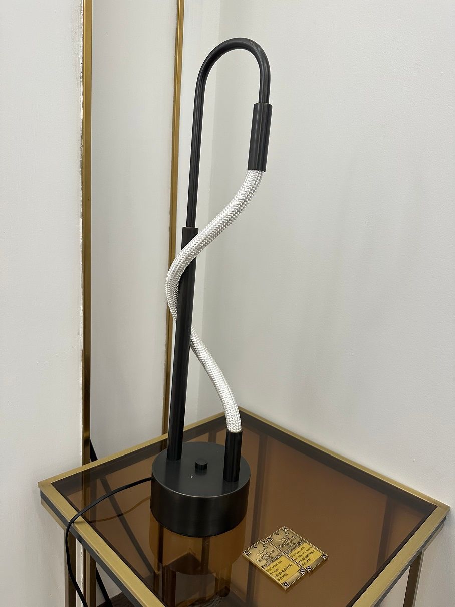 VANESTRA by Romatti table lamp