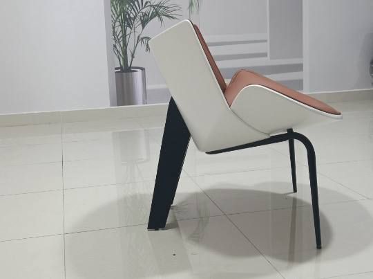 Zerwaides chair by Romatti